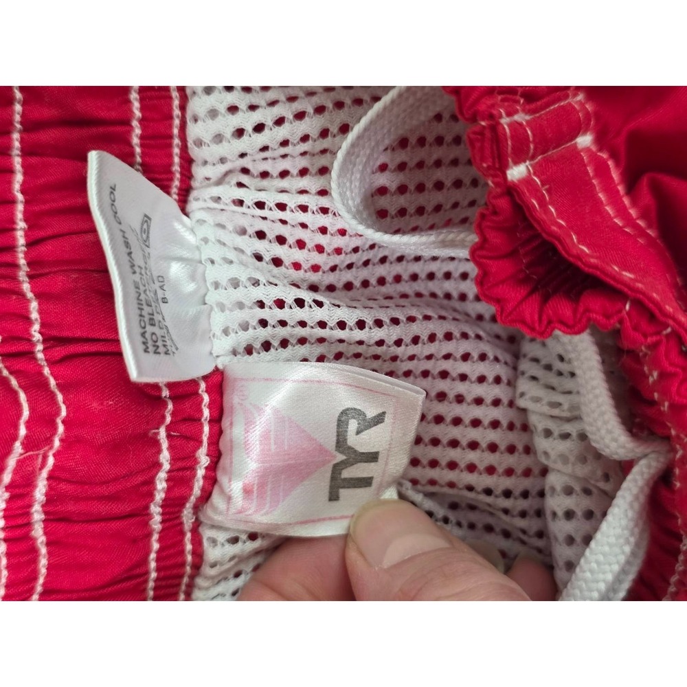 TYR Men's Swim Trunks Shorts Size M Red White Deck-X Lifeguard w/ Comfort Liner - Picture 10 of 13